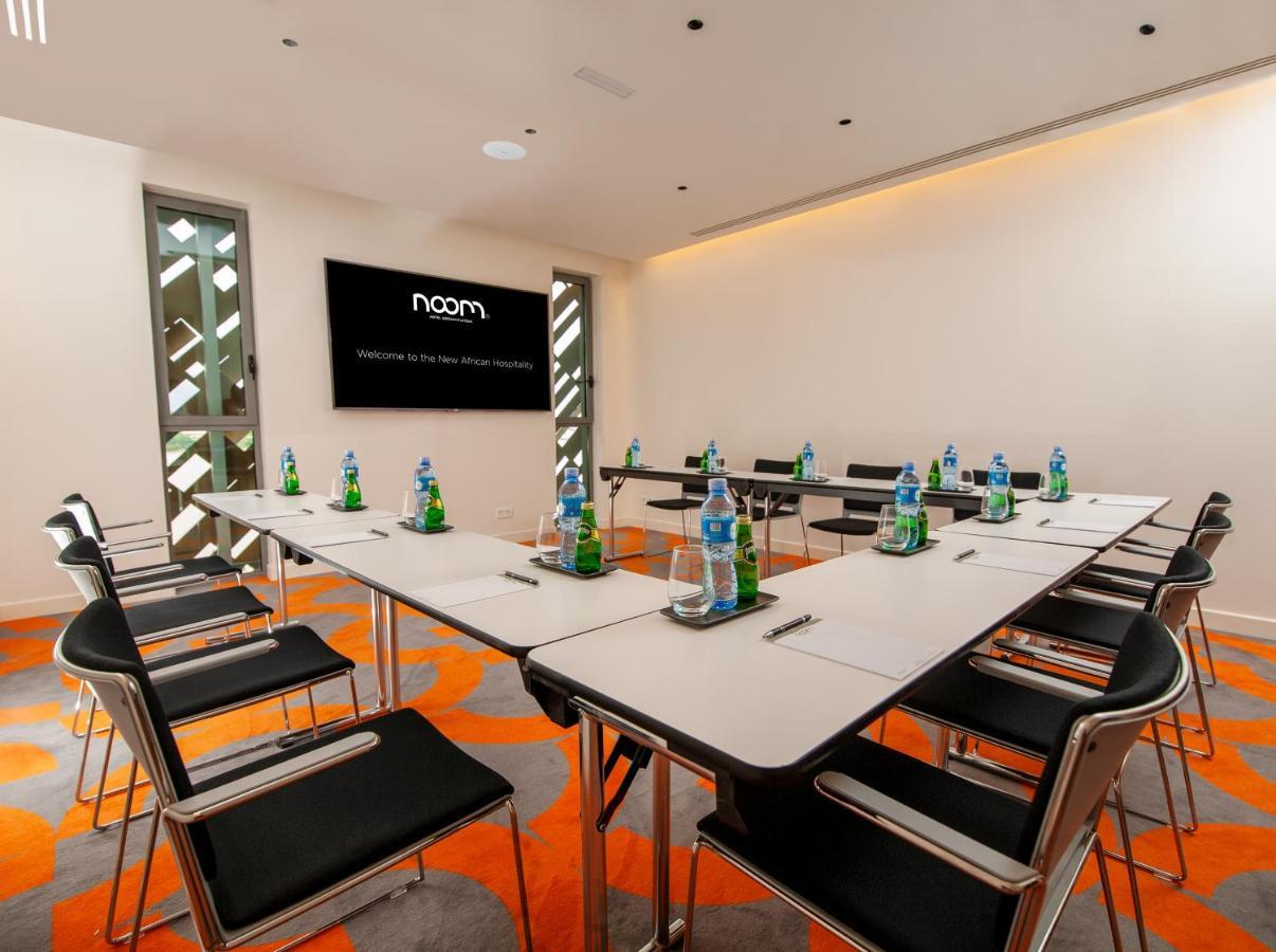 Noom Hotel Abidjan Plateau 外观 照片 Meeting room